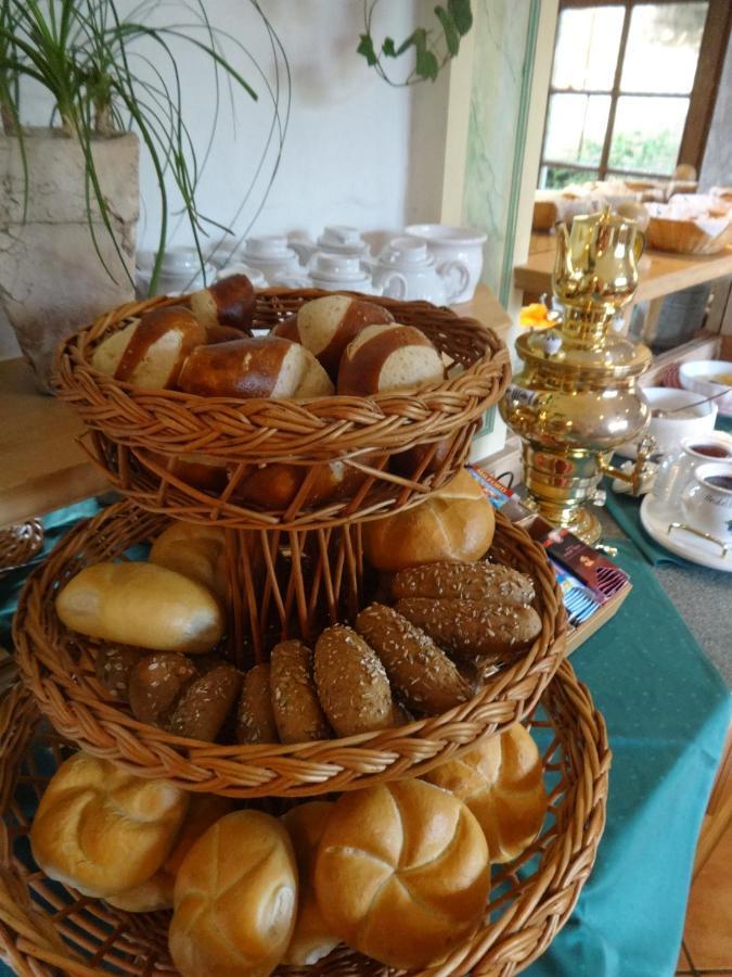 Gourmet-Hotel Gruenwald Леоганг Екстериор снимка